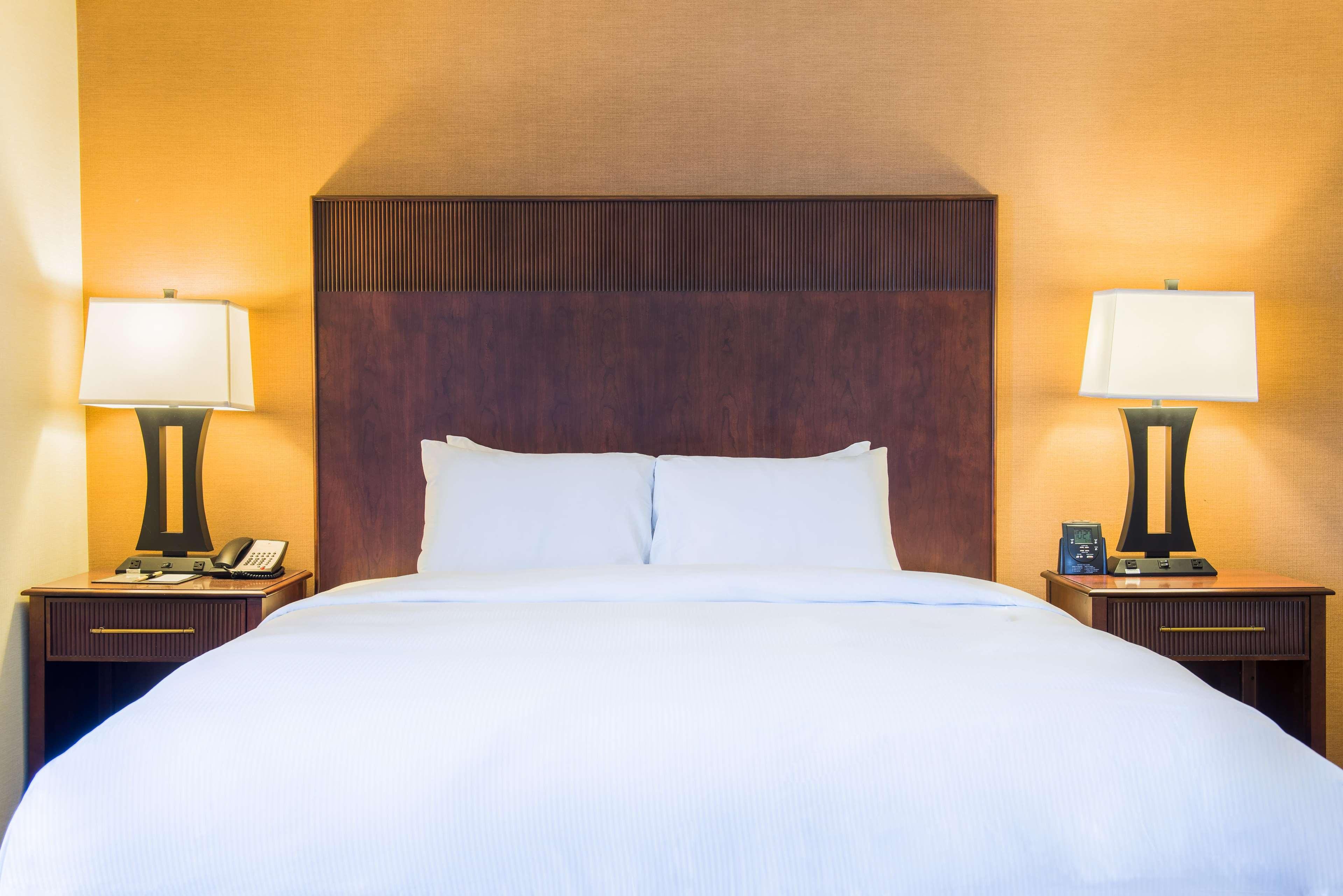 Doubletree By Hilton Philadelphia Airport Hotel Buitenkant foto