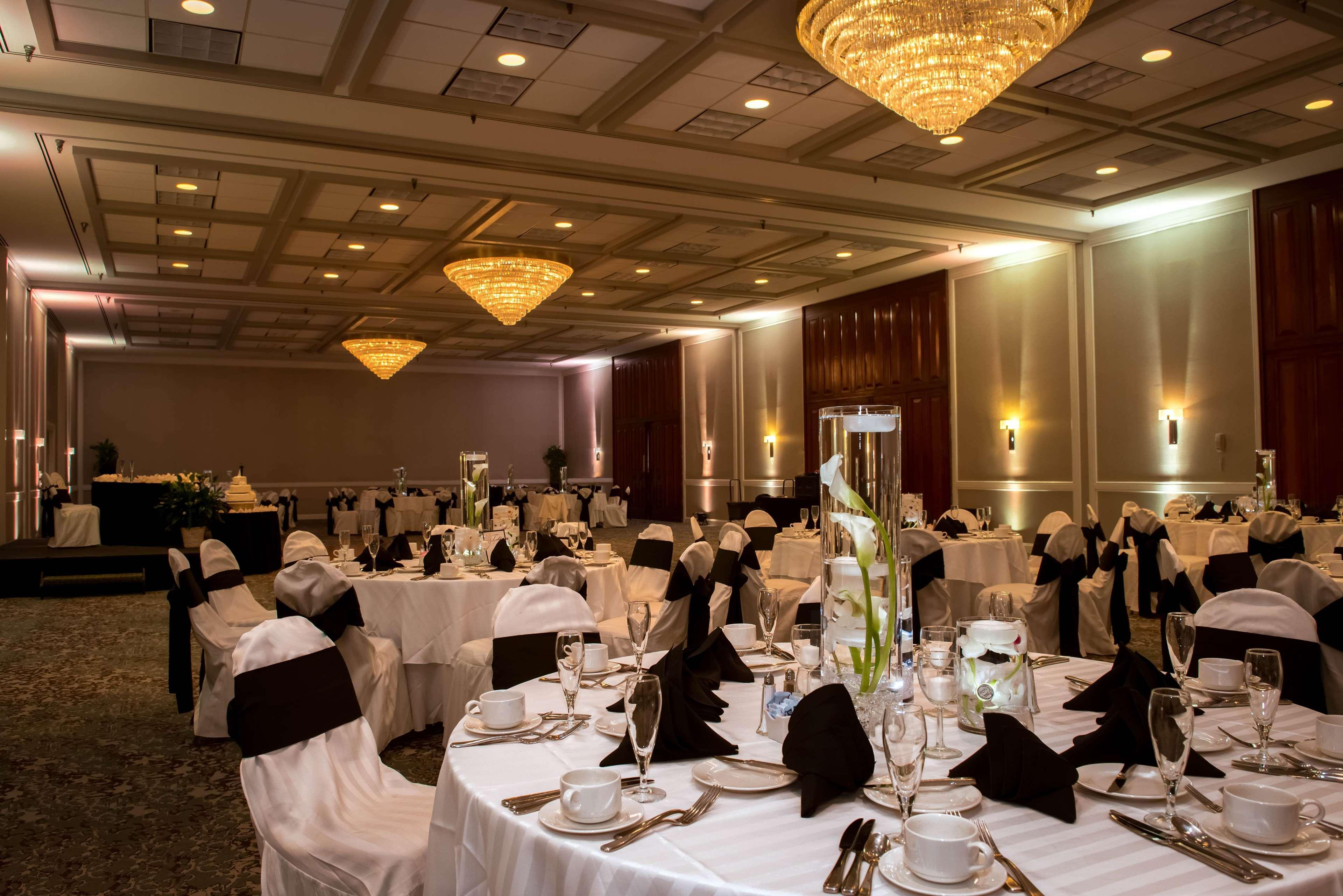 Doubletree By Hilton Philadelphia Airport Hotel Buitenkant foto