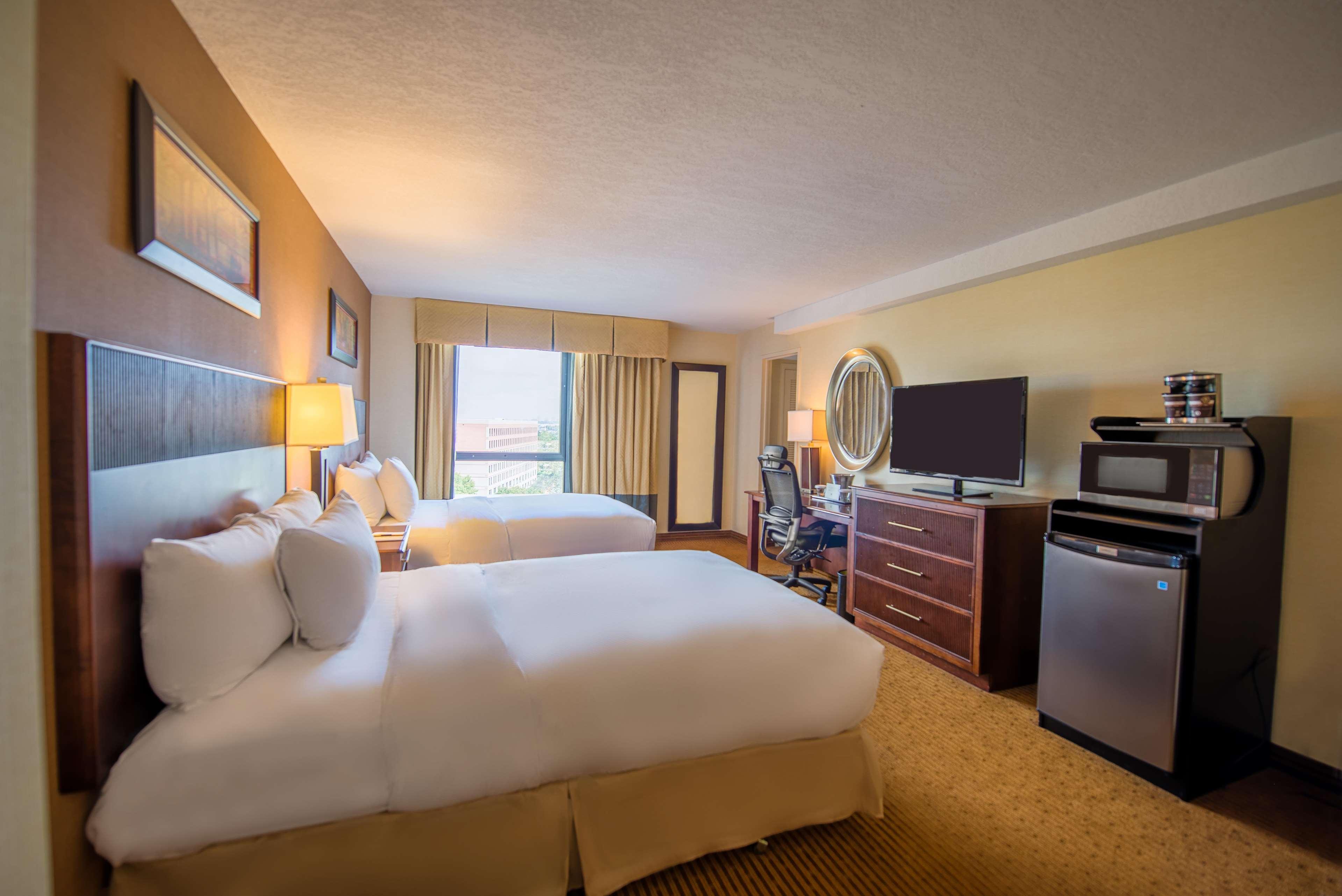 Doubletree By Hilton Philadelphia Airport Hotel Buitenkant foto