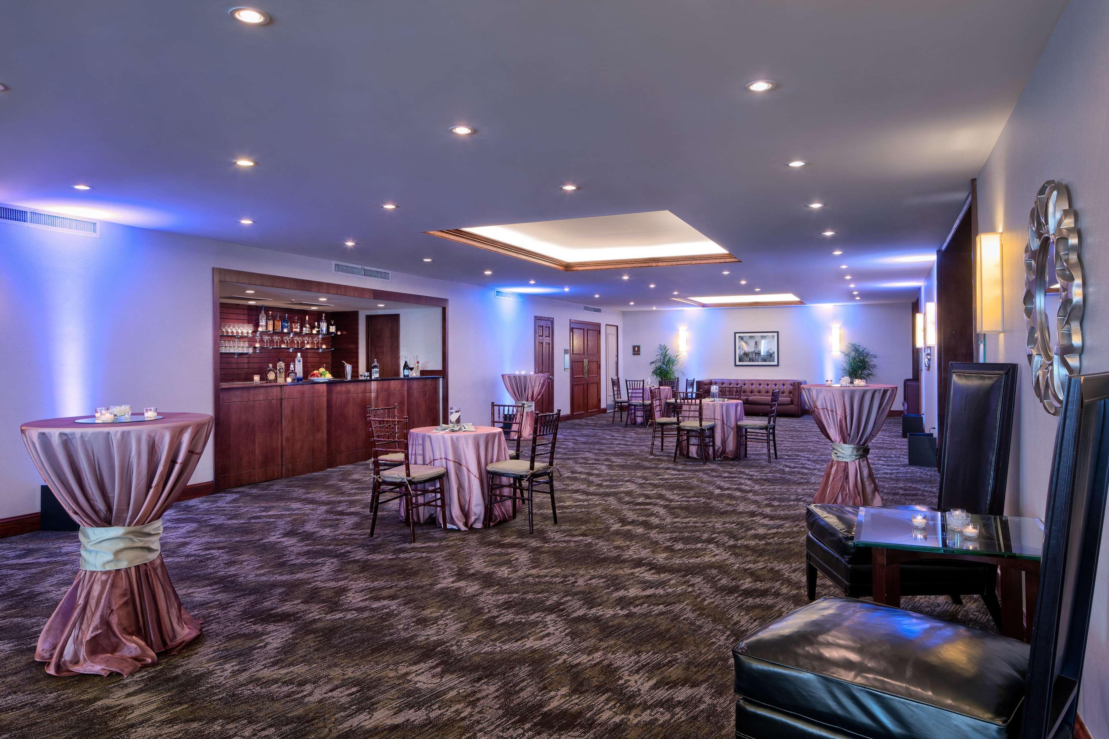 Doubletree By Hilton Philadelphia Airport Hotel Buitenkant foto
