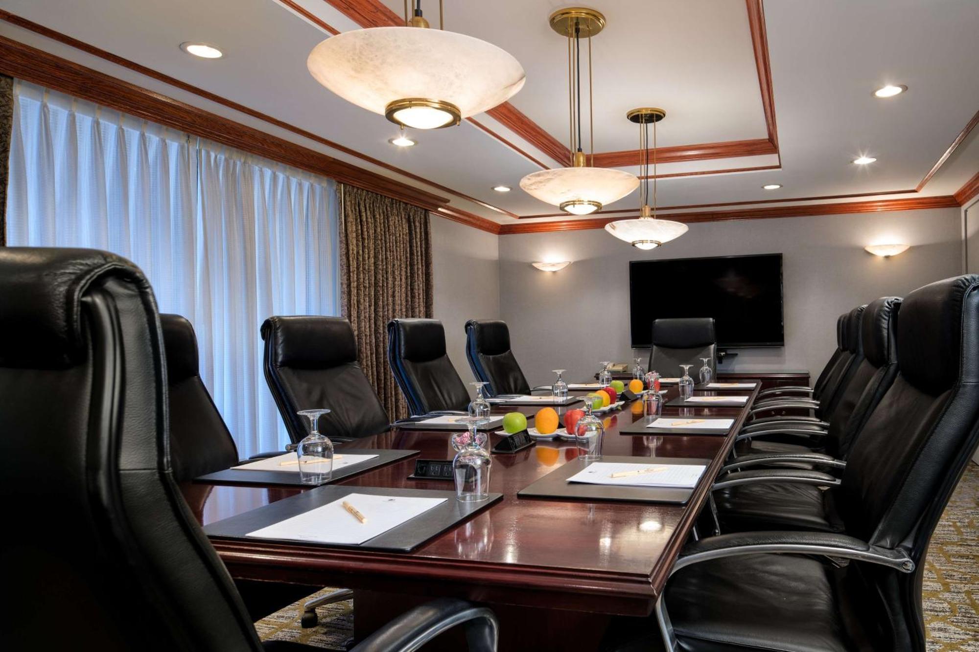 Doubletree By Hilton Philadelphia Airport Hotel Buitenkant foto