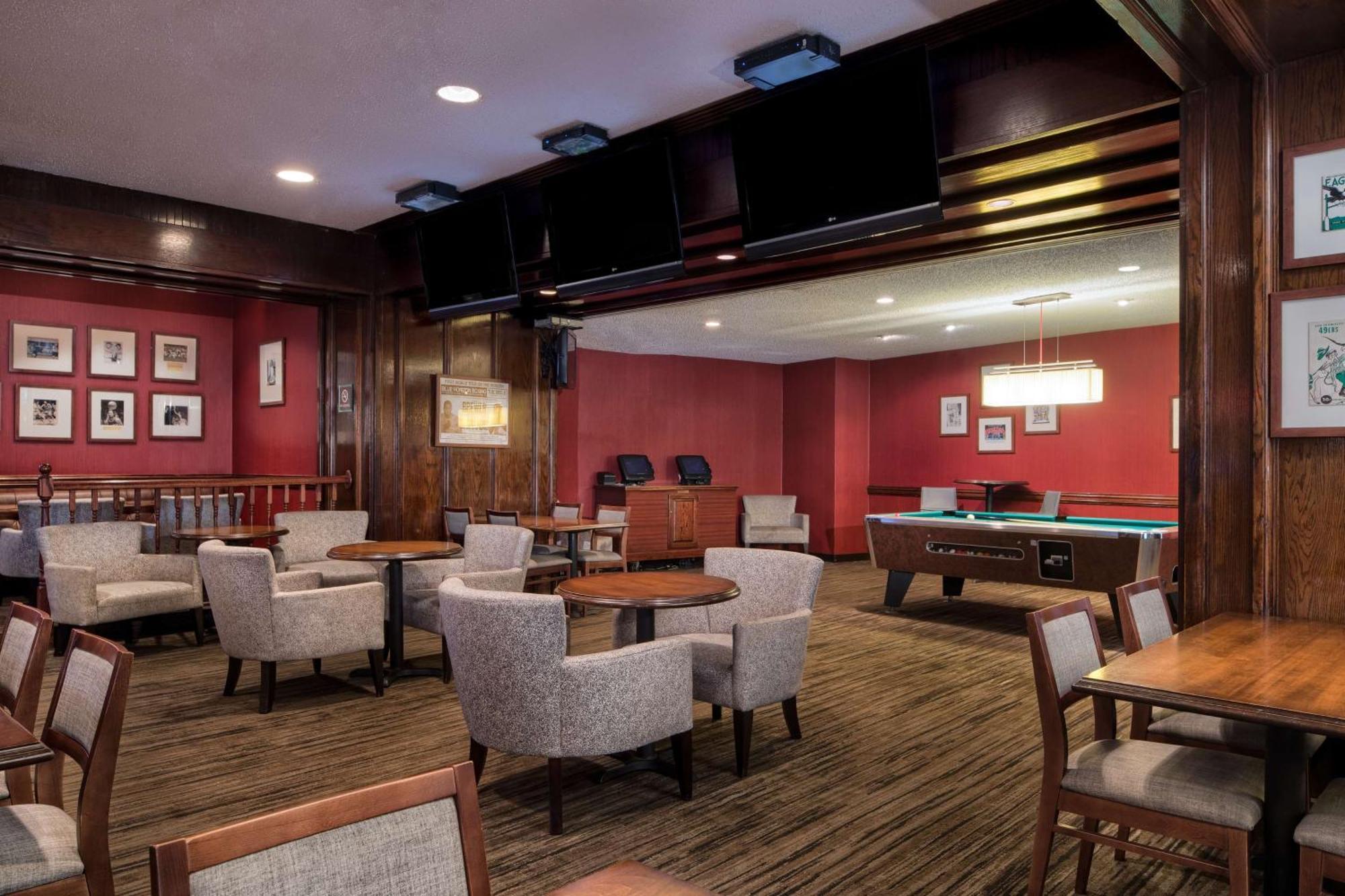 Doubletree By Hilton Philadelphia Airport Hotel Buitenkant foto