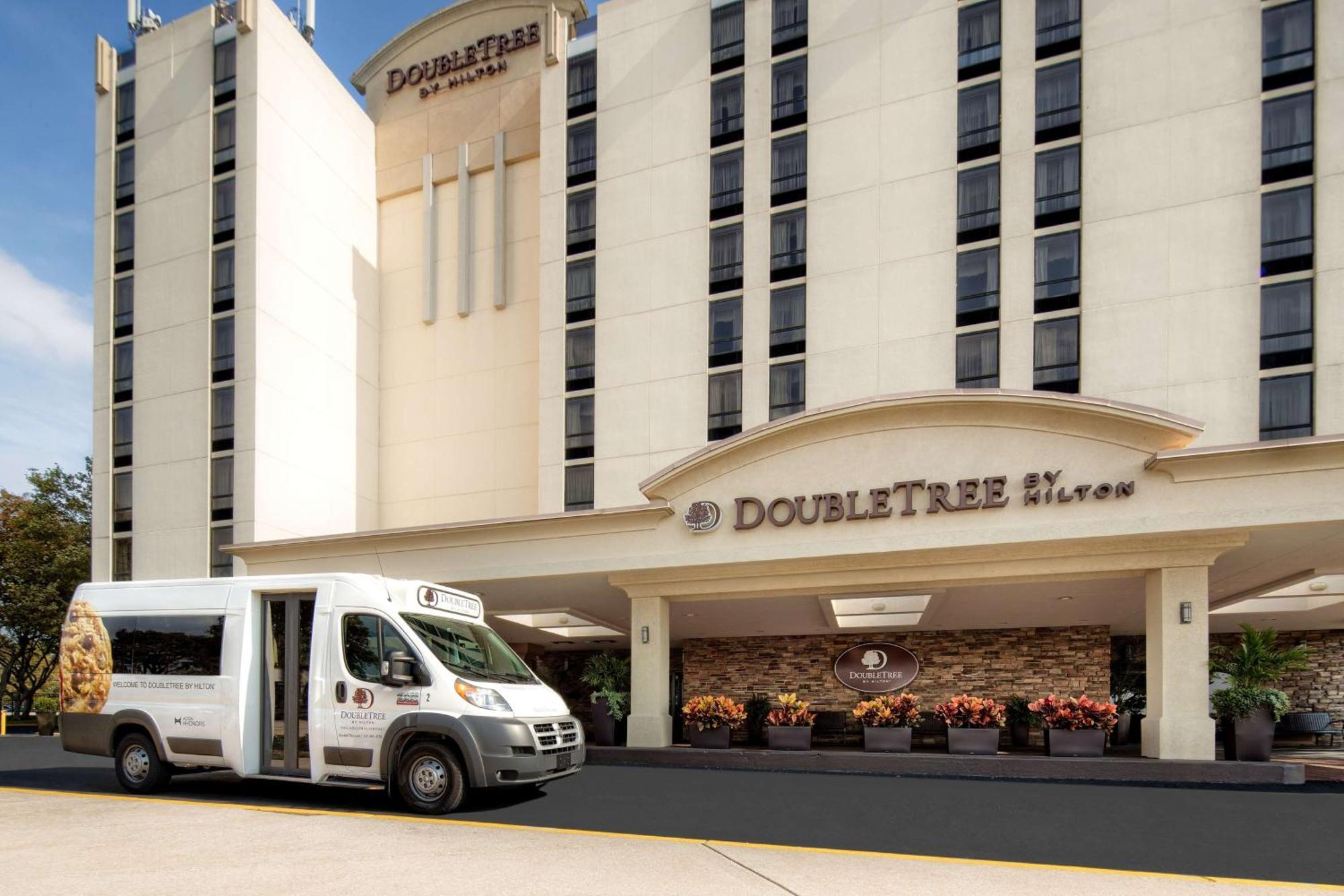Doubletree By Hilton Philadelphia Airport Hotel Buitenkant foto